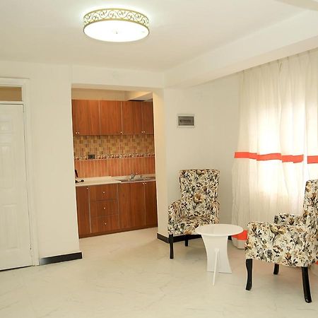 Abat Guest House アジス・アベバ エクステリア 写真